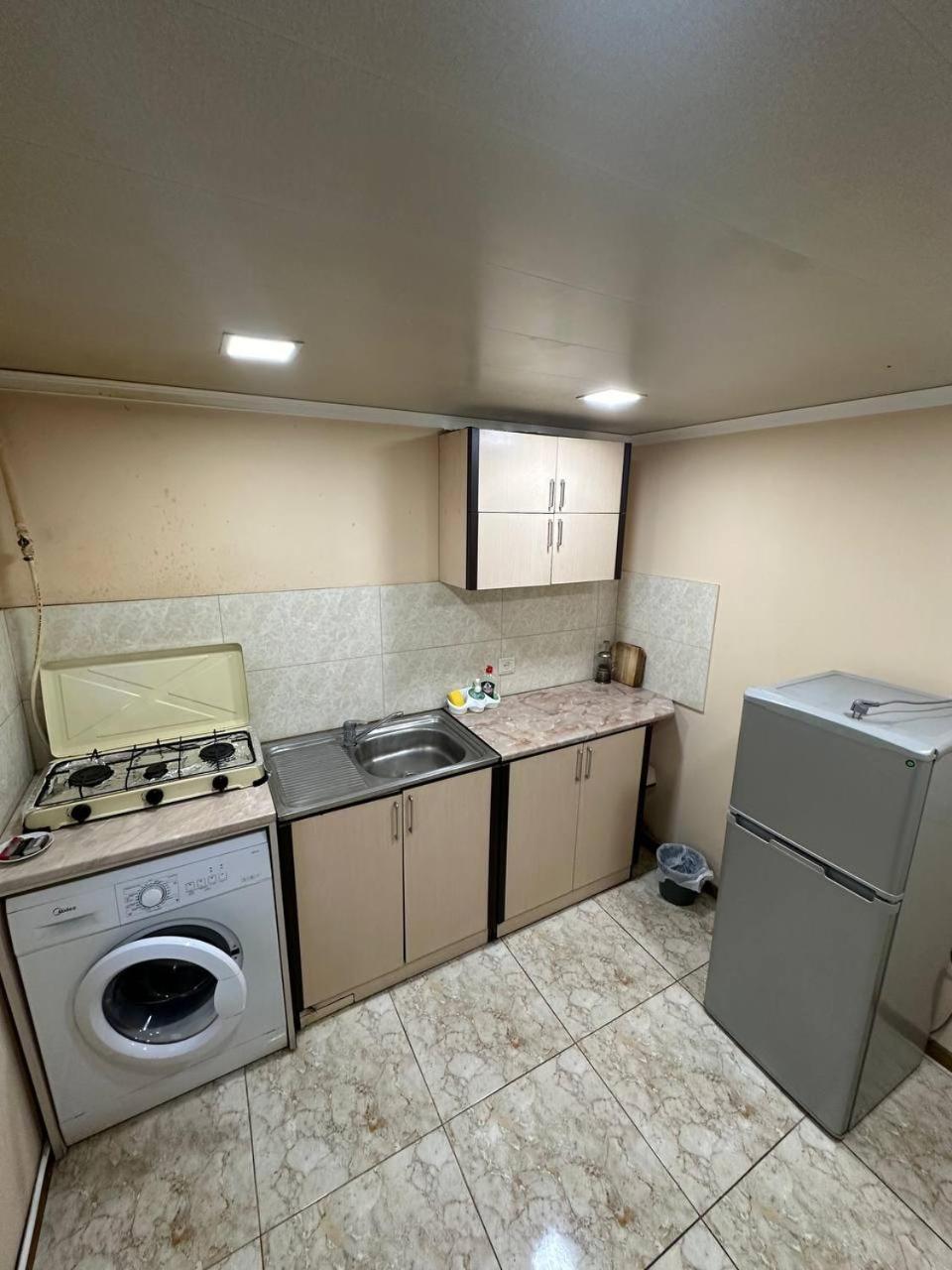 Ferienwohnung Ghazaryan Erivan Exterior foto